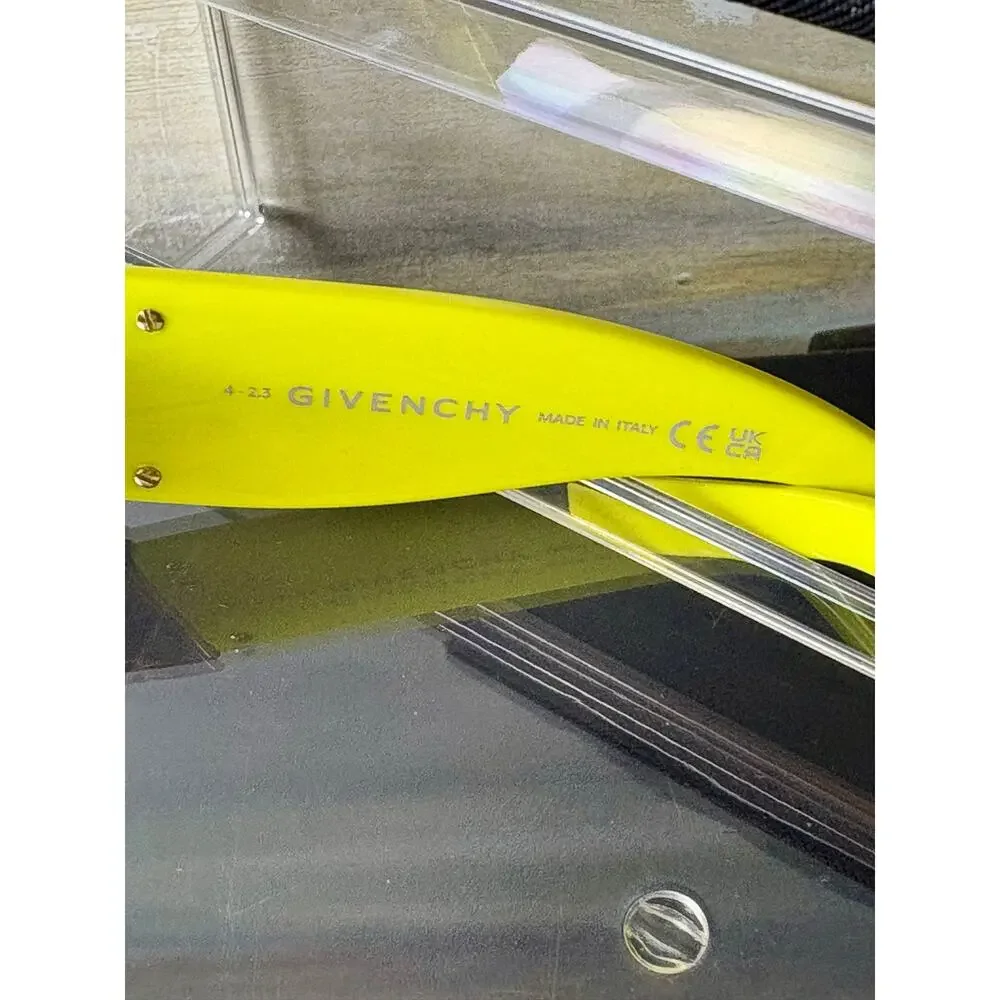 Givenchy - Style GV400791 Sunglasses Yellow - With C.O.A.